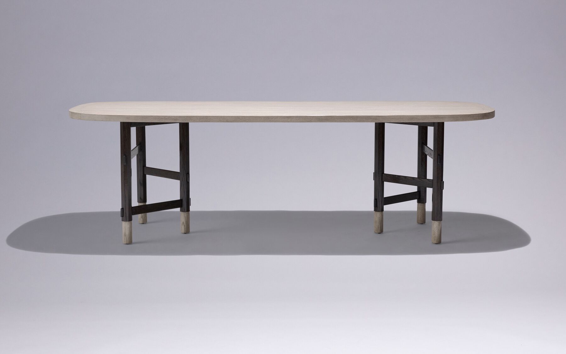 Essex Dining Table Gregorius Pineo