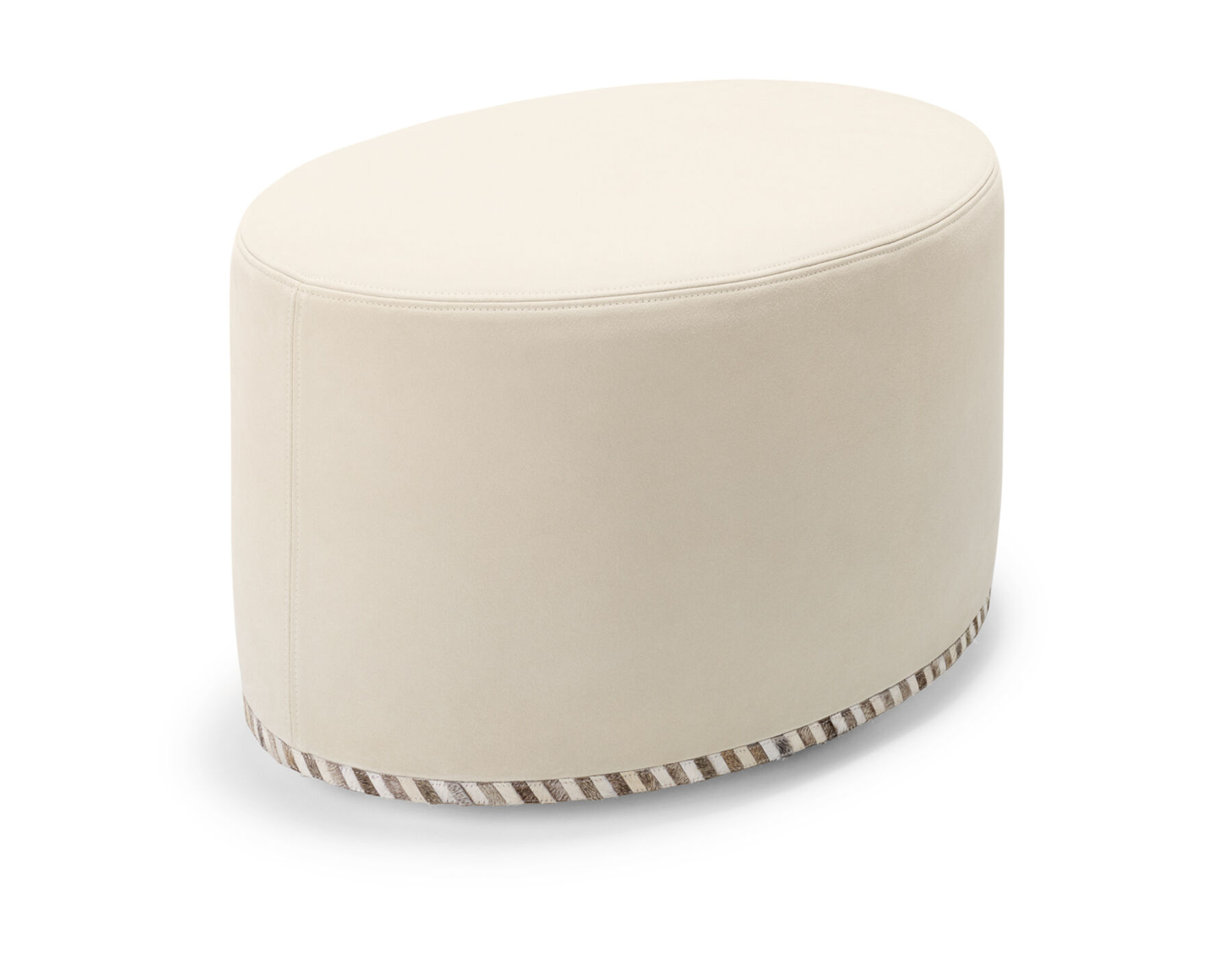Etienne Ottoman oval | Gregorius Pineo