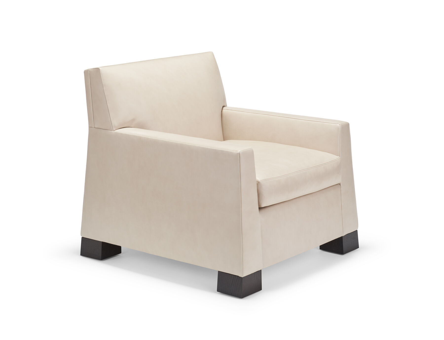 Ezra Lounge Chair | Gregorius Pineo