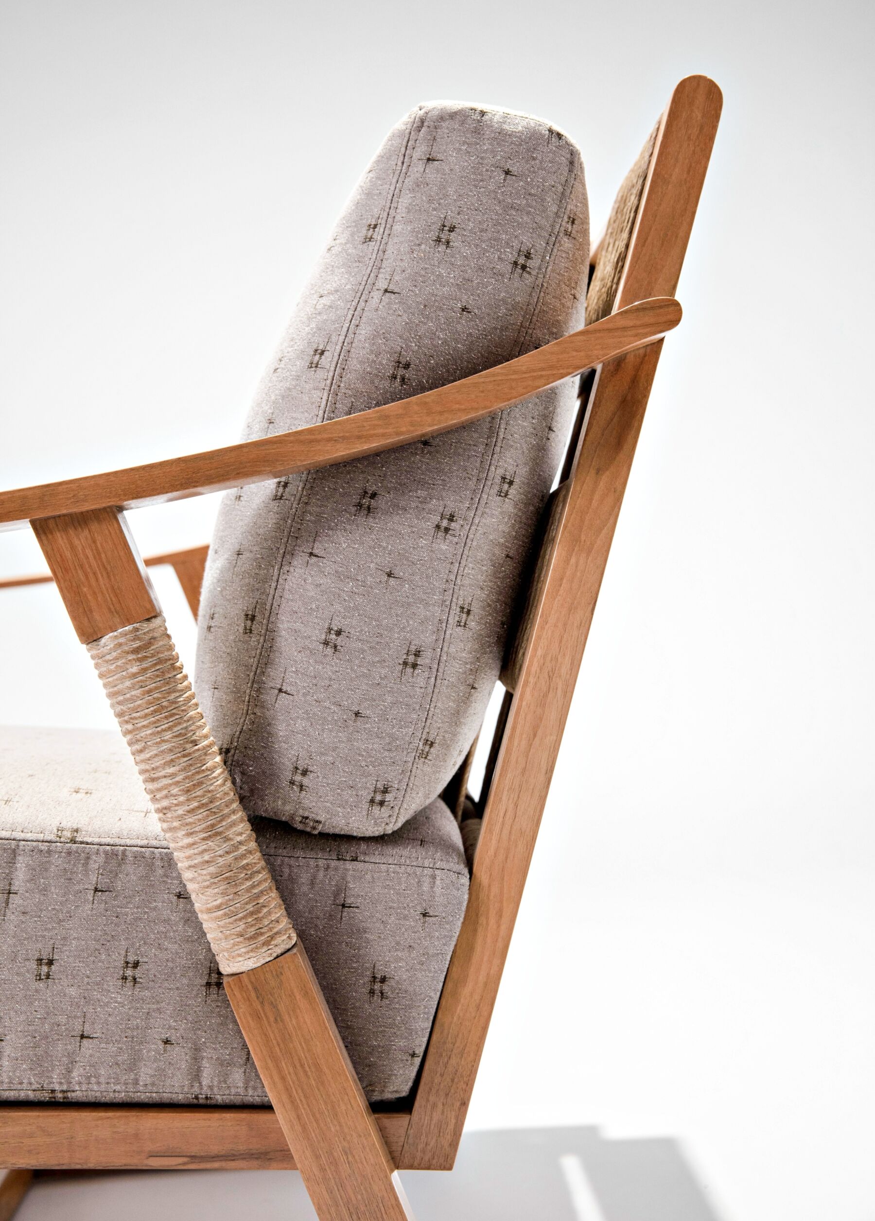 Moritz Lounge Chair rush | Gregorius Pineo