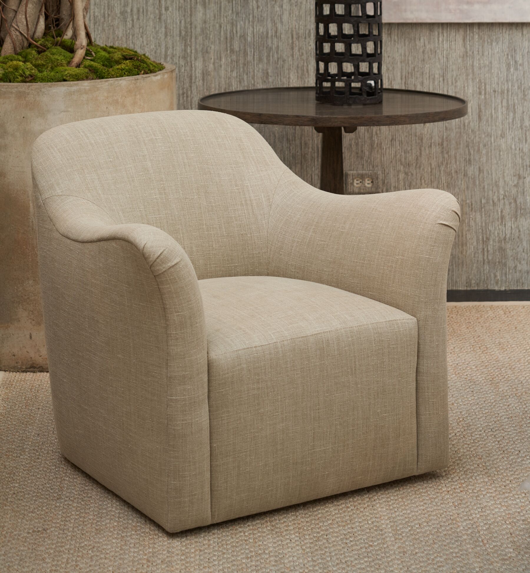 Hadley Lounge Chair | Gregorius Pineo
